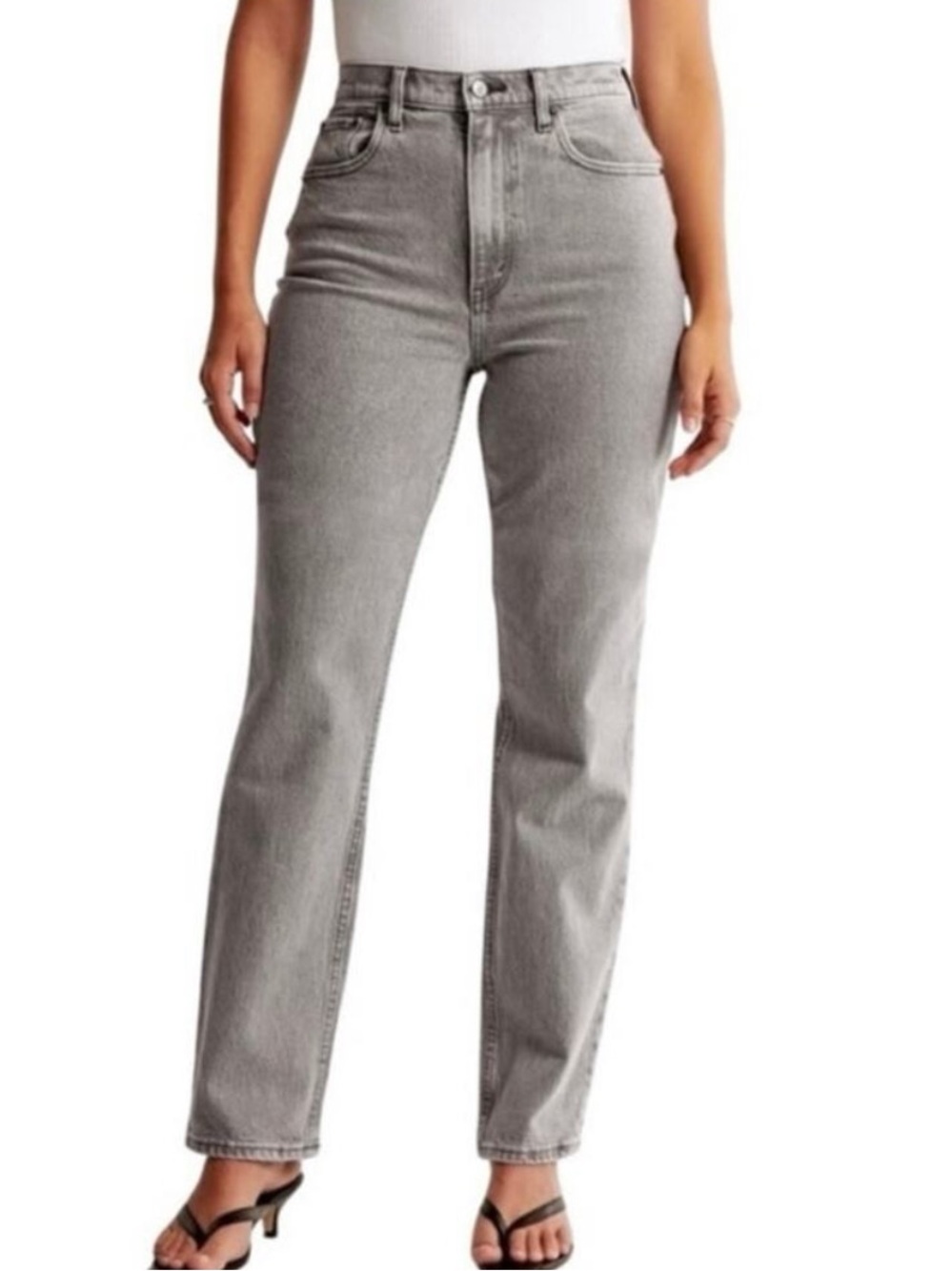 Abercrombie & Fitch High-Rise 90s Straight Jeans - Light Gray - Picture 3 of 9